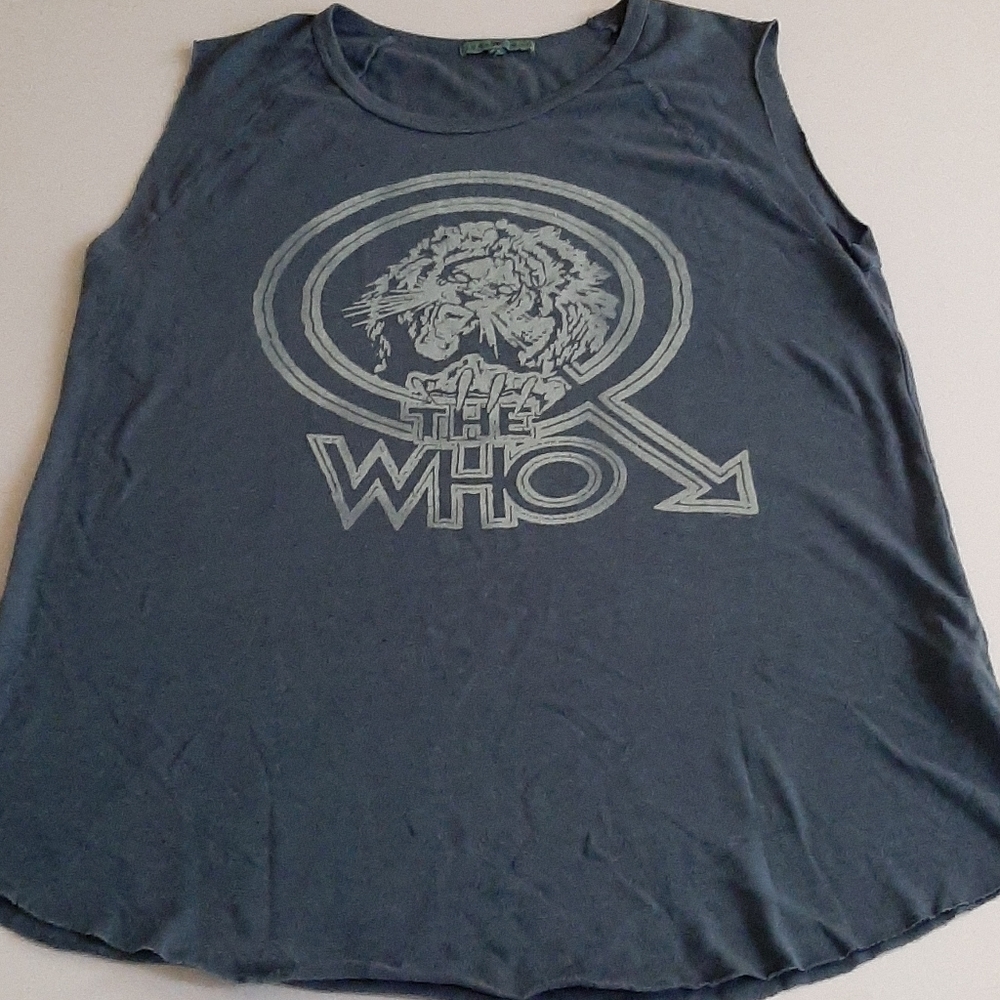 🚩The Who sleeveless tee